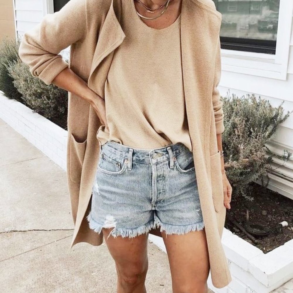 Wild Fable™ Frayed Hem High-Rise Jean Shorts - Picture 4 of 12